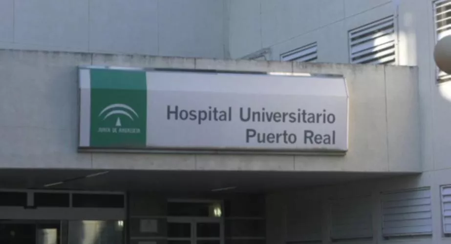 Entrada principal del Hospital Universitario de Puerto Real