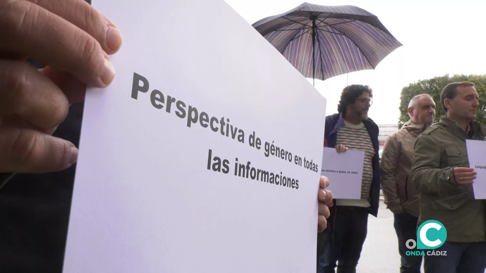 La concentración ha tenido lugar este martes en la glorieta del Candado de la capital