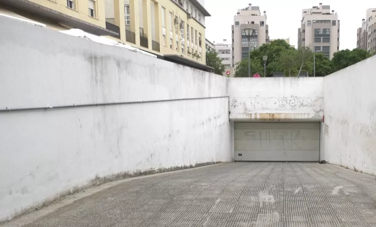 Bruno García se compromete a abrir el aparcamiento subterráneo de Segunda Aguada.