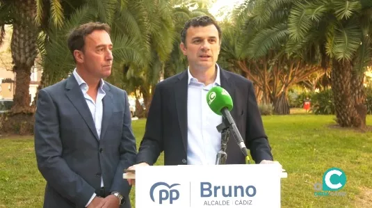 El candidato a la alcaldía por el PP, Bruno García, durante su comparecencia