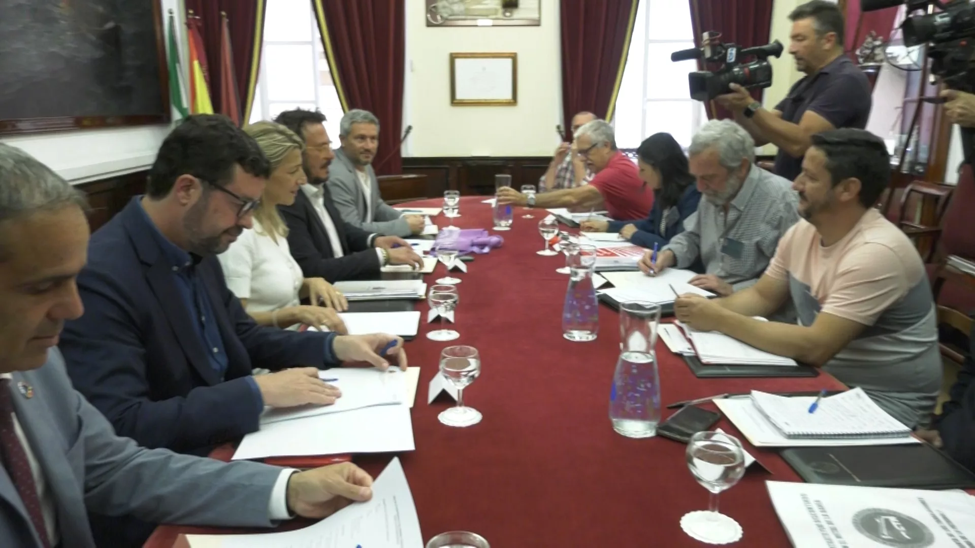 Reunión de representantes sindicales del sector de la industria con la Ministra de Trabajo 