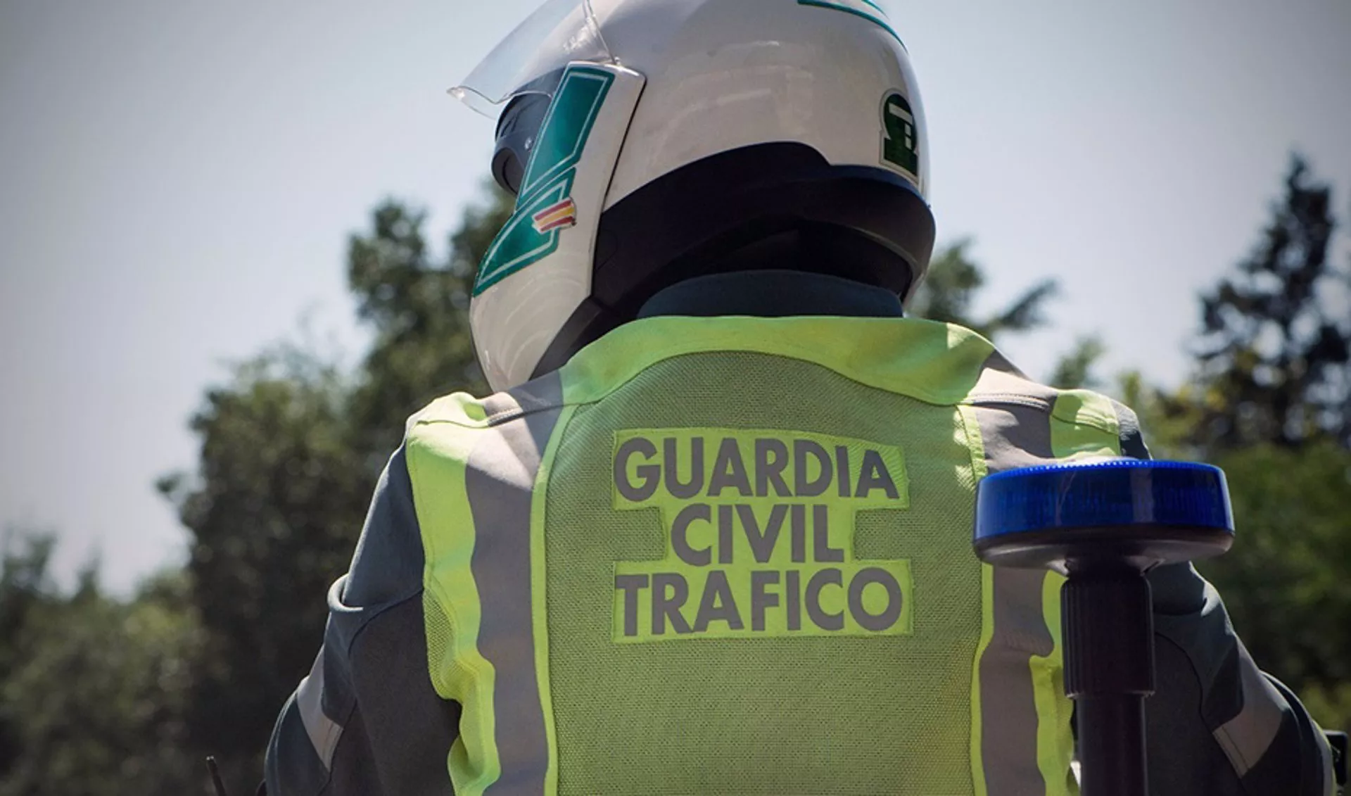 Agente de la Guardia Civil de Tráfico, Agente de la Guardia Civil de Tráfico,