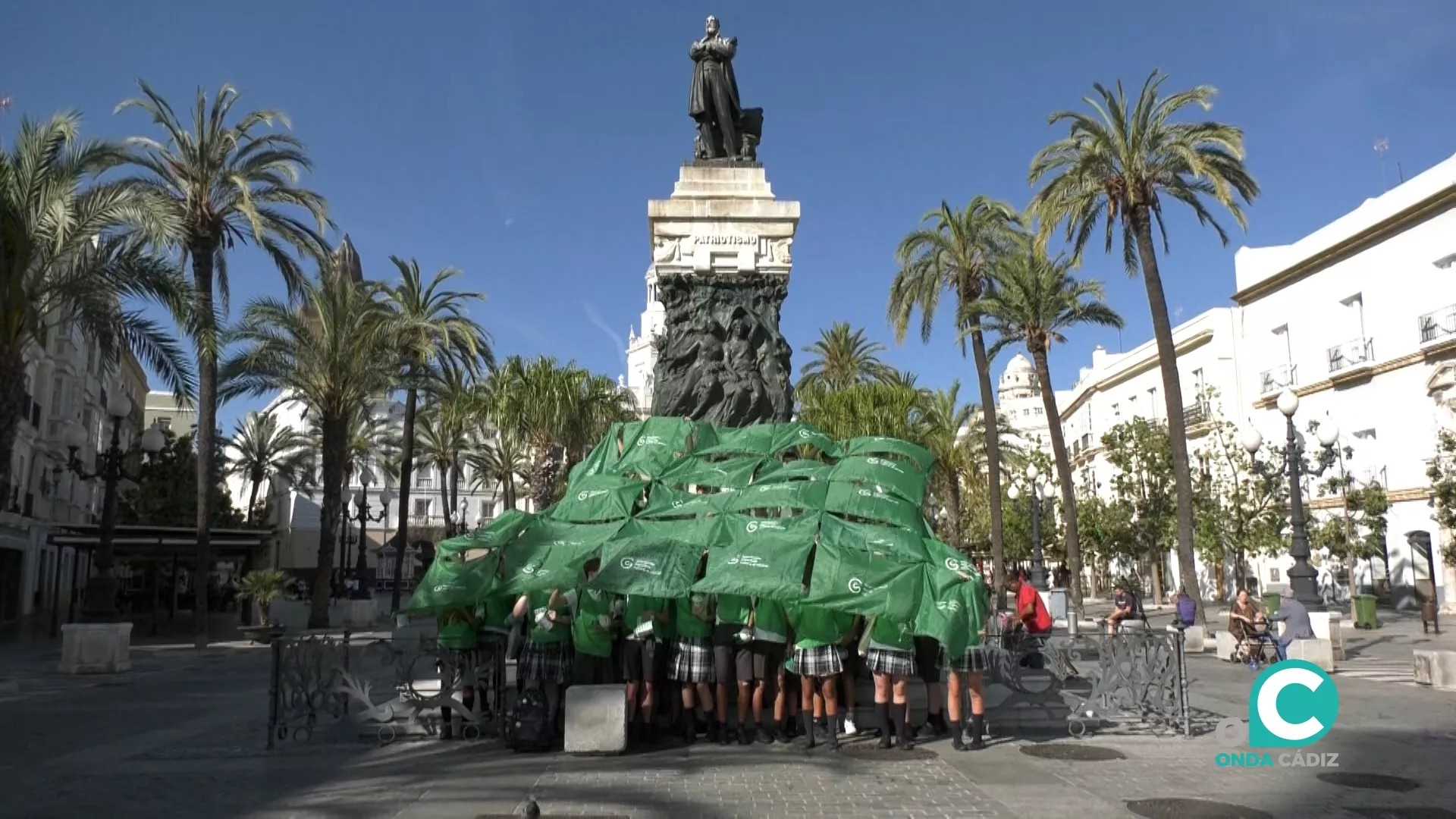 Acto de homenaje a las personas con cáncer en la Plaza de San Juan de Dios 