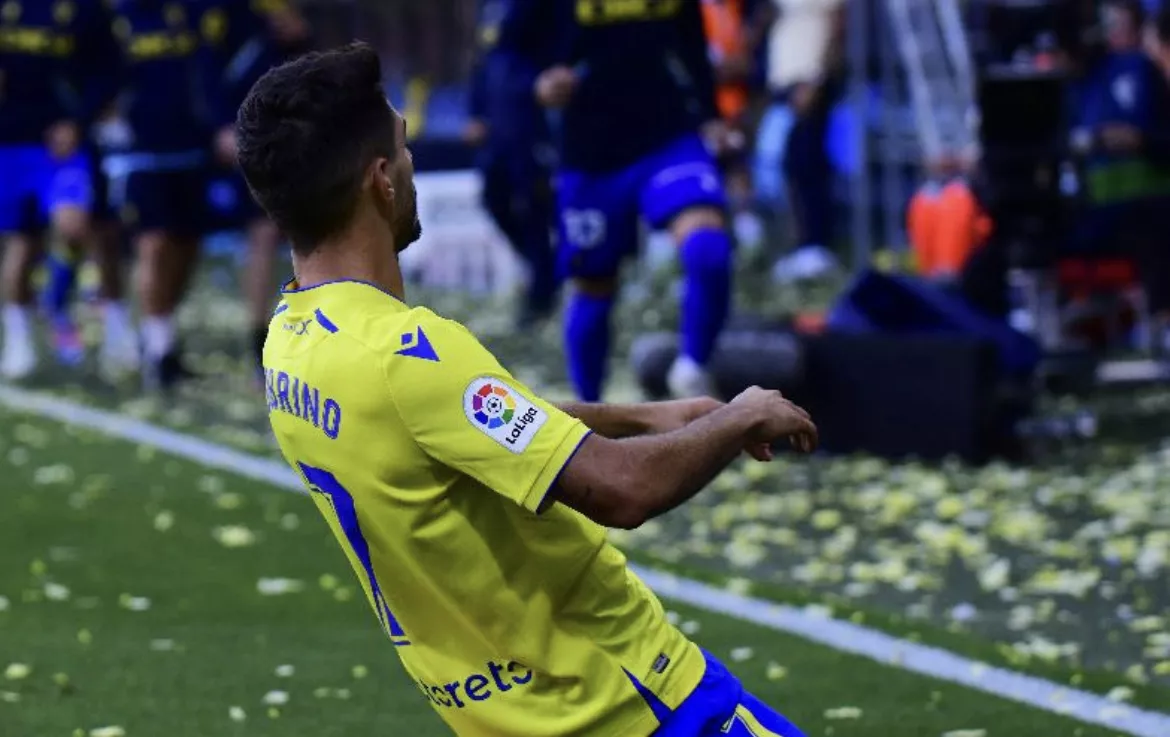 Sobrino celebra el gol del triunfo (Foto: Cádiz CF)