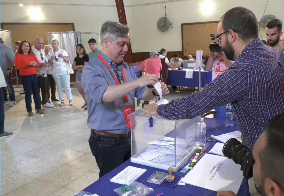 El candidato a la alcaldía por el PSOE recordó la importancia de poder votas en unas elecciones