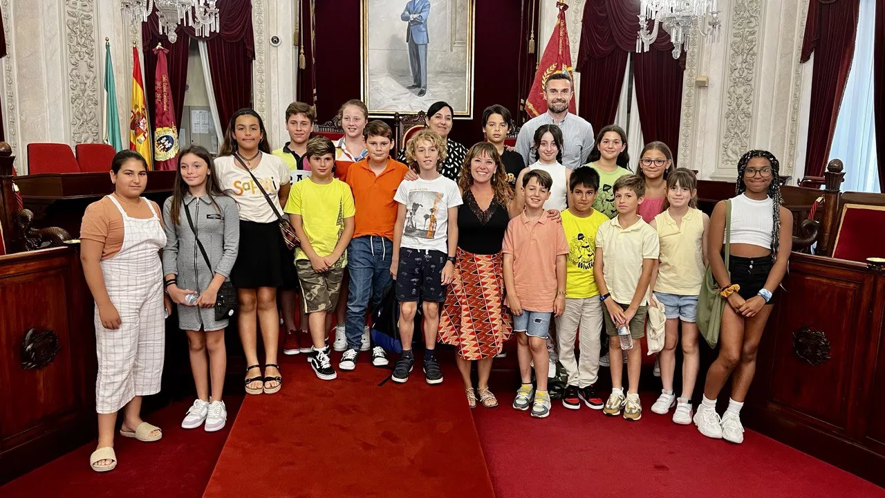 Menores participantes en el pleno infantil 