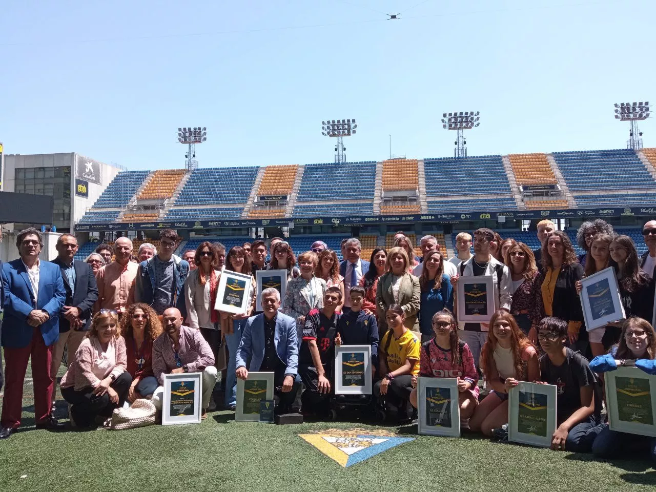 La Fundación del equipo amarillo está implicado en radicar el acoso escolar en las aulas