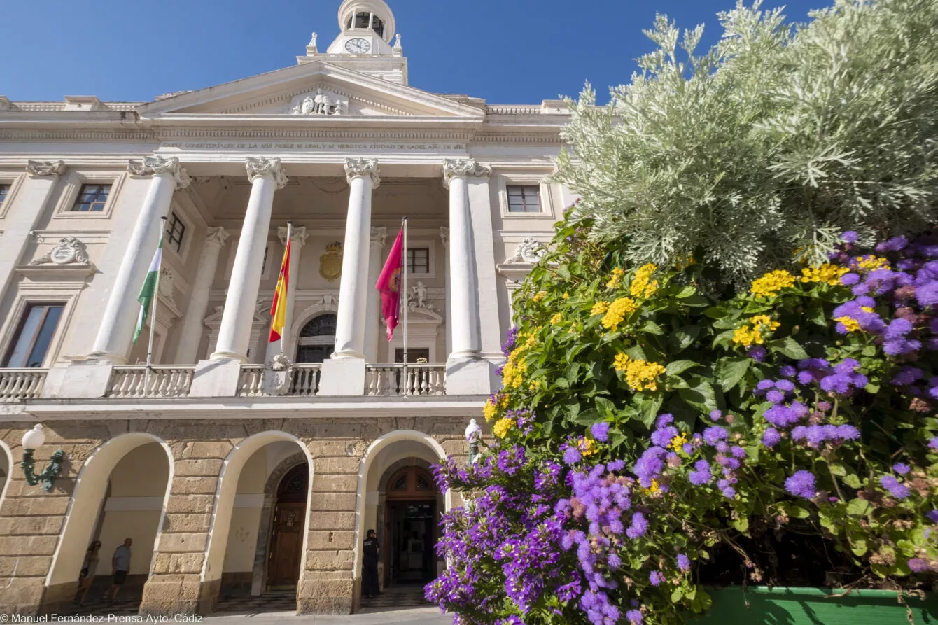 Fachada del Ayuntamiento de Cádiz