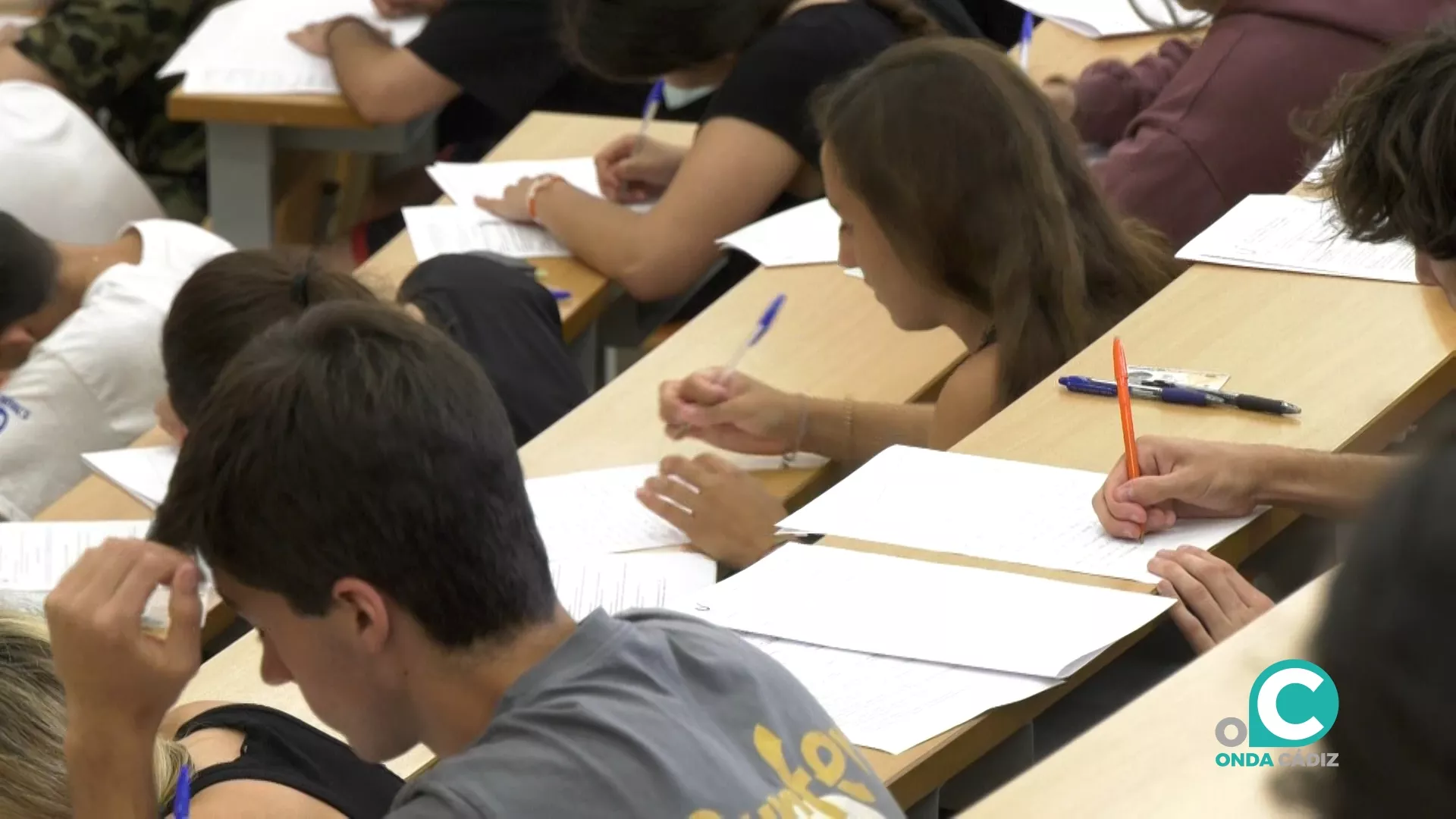 El aspecto que presentaba esta mañana una de las aulas de la facultad de Medicina en la capital.