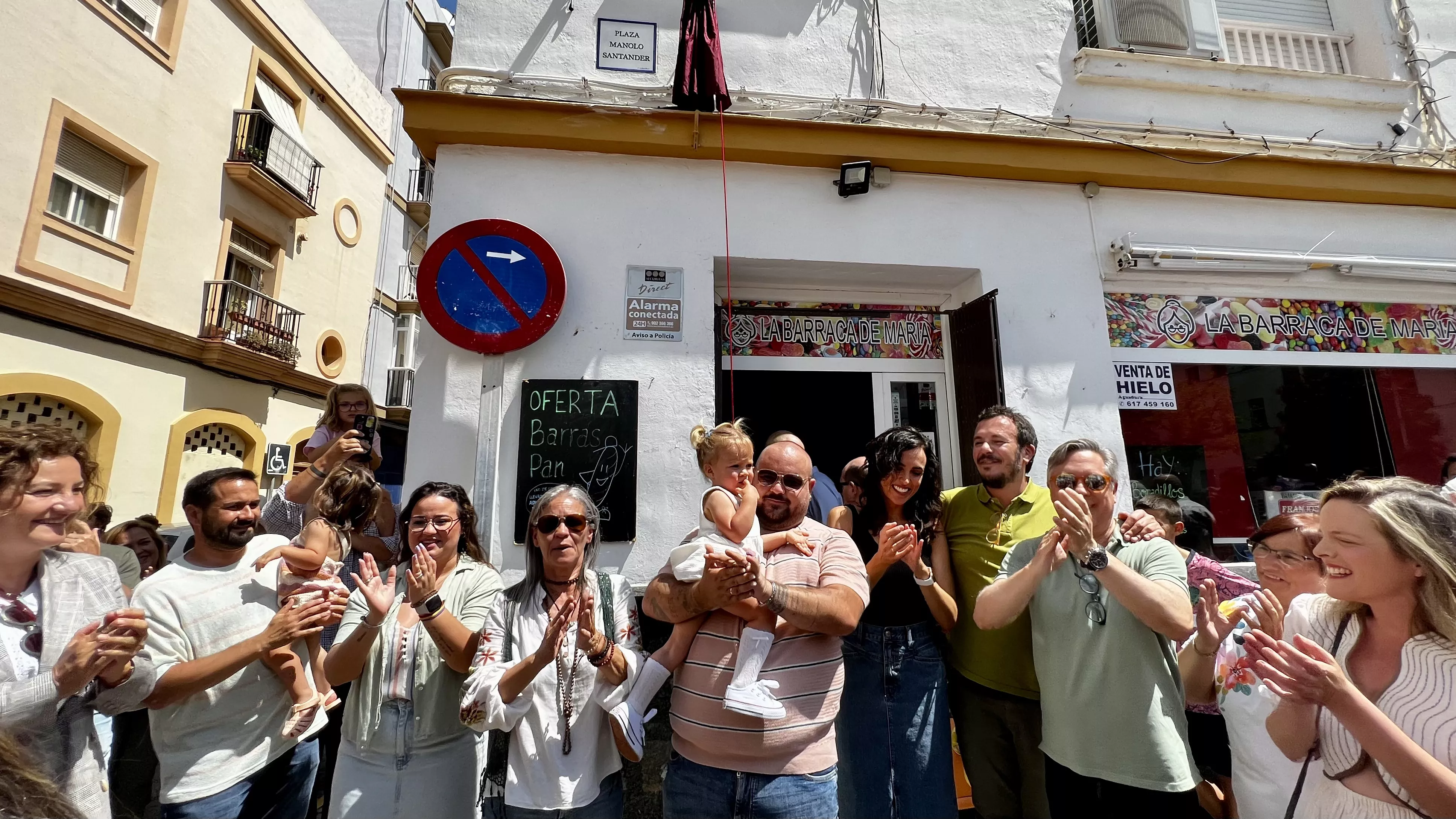 El Ayuntamiento ha querido rendir un homenaje al chirigotero que murió hace apenas 2 años