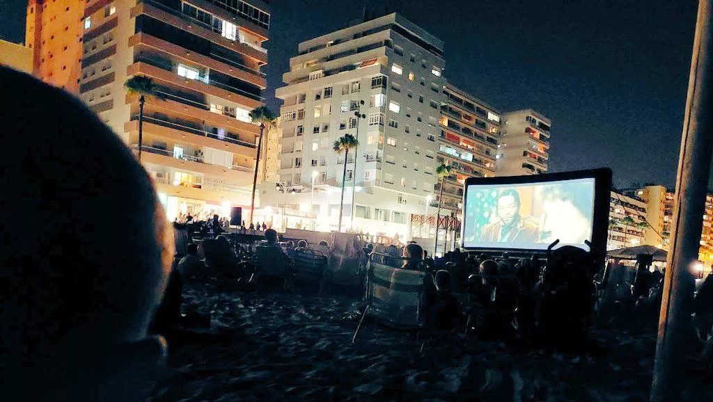 El Cine en la playa se celebra en el módulo central