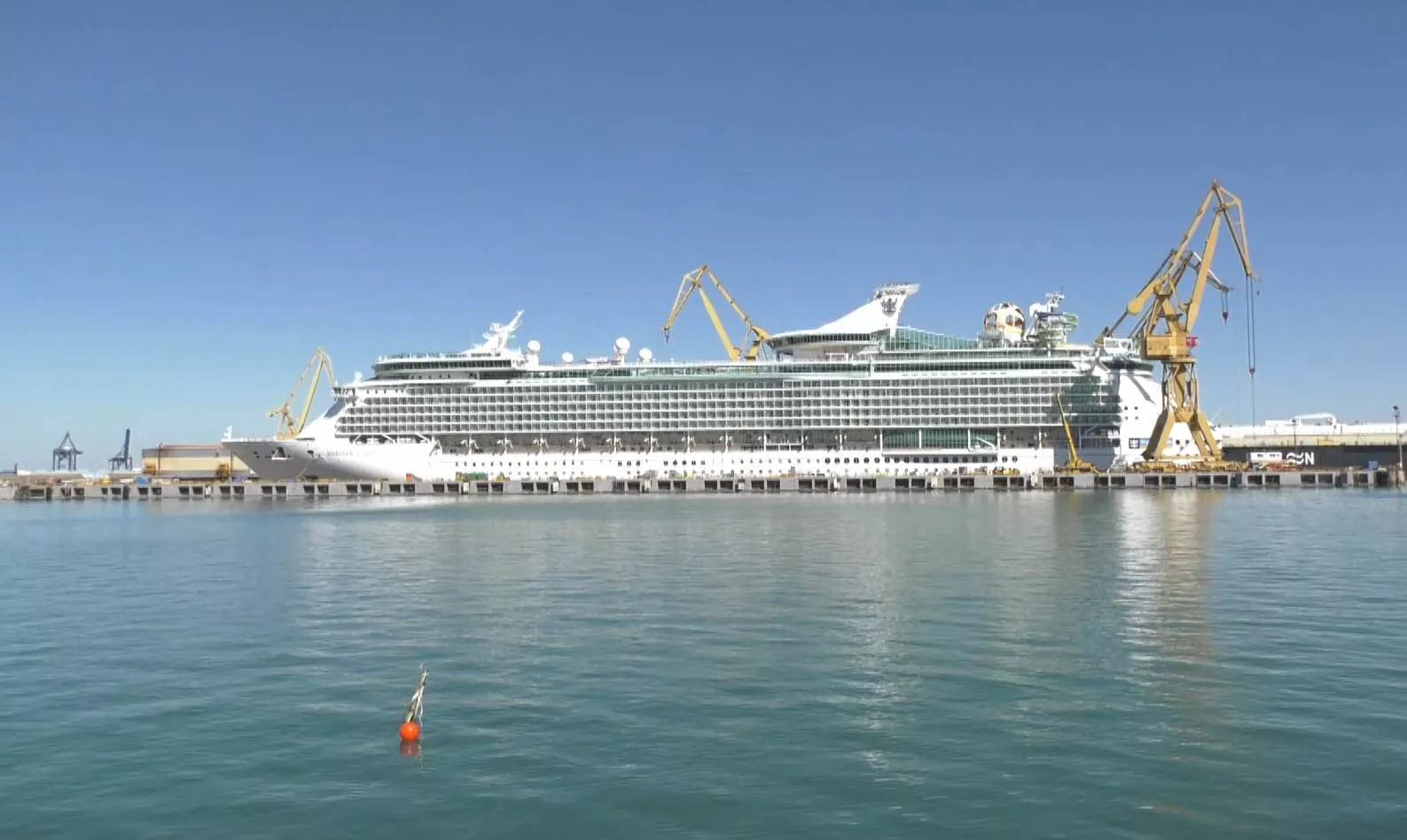 Las reparaciones de cruceros volverán a generar la plena actividad del astillero de Cádiz en el último trimestre del año