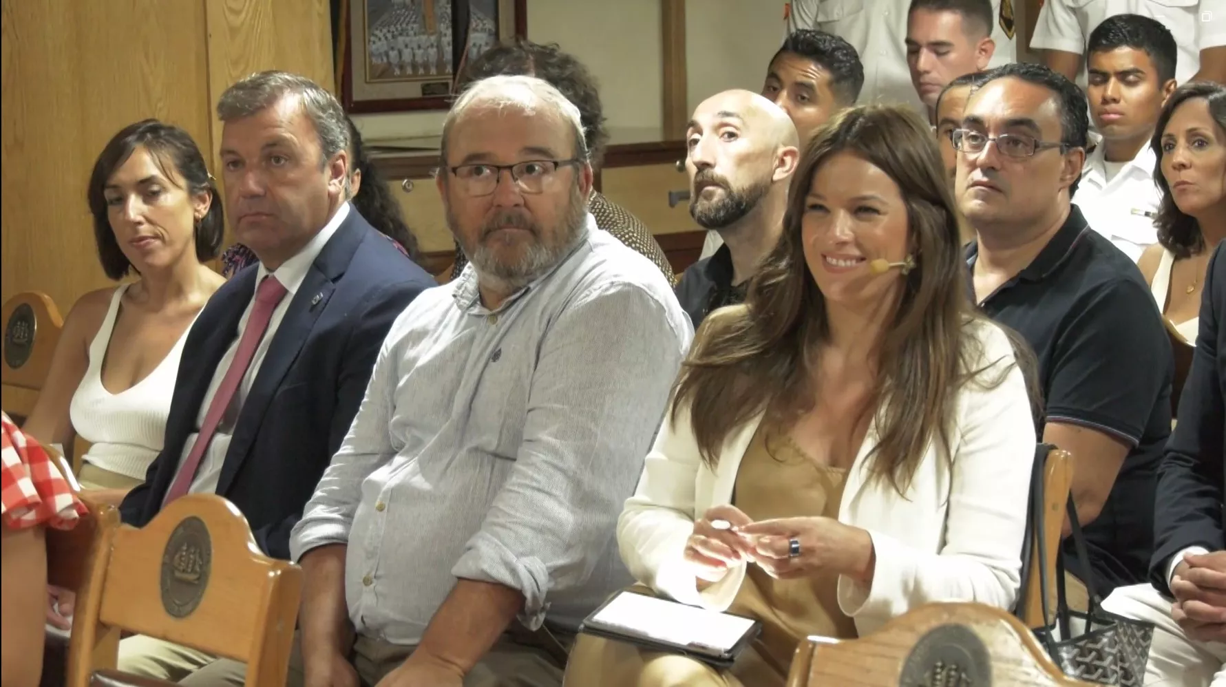 Los participantes de la mesa redonda sobre economía azul han celebrado el foro en uno de los salones de buque escuela Cuauhtemoc 