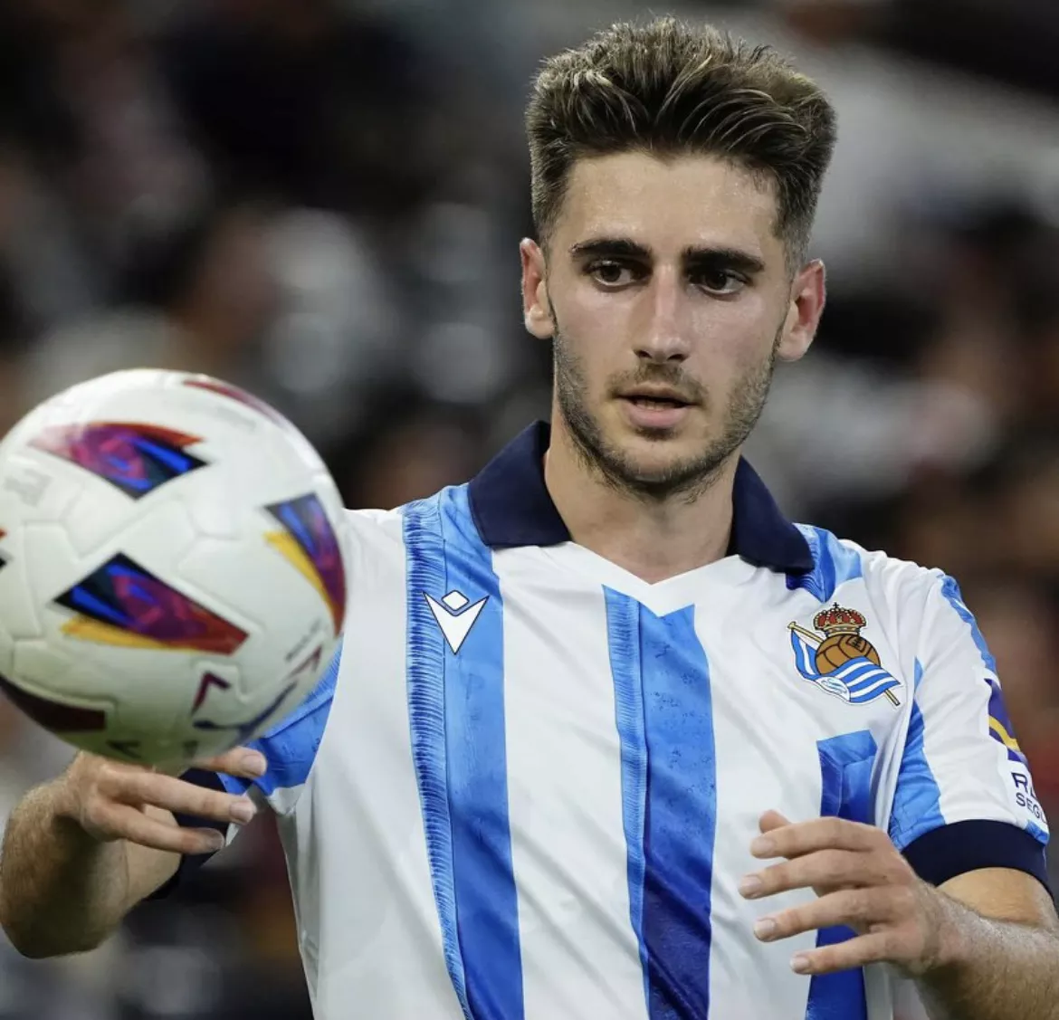 Robert Navarro llega cedido de la Real Sociedad 