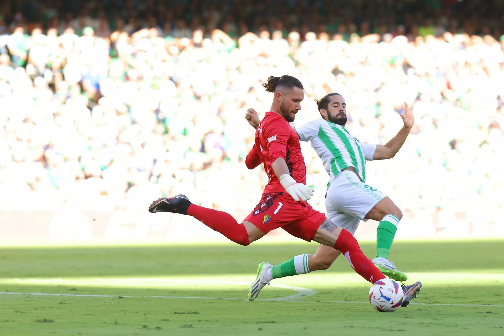 Conan Ledesma fue decisivo para sumar en el Benito Villamarín (Foto: Cádiz CF)