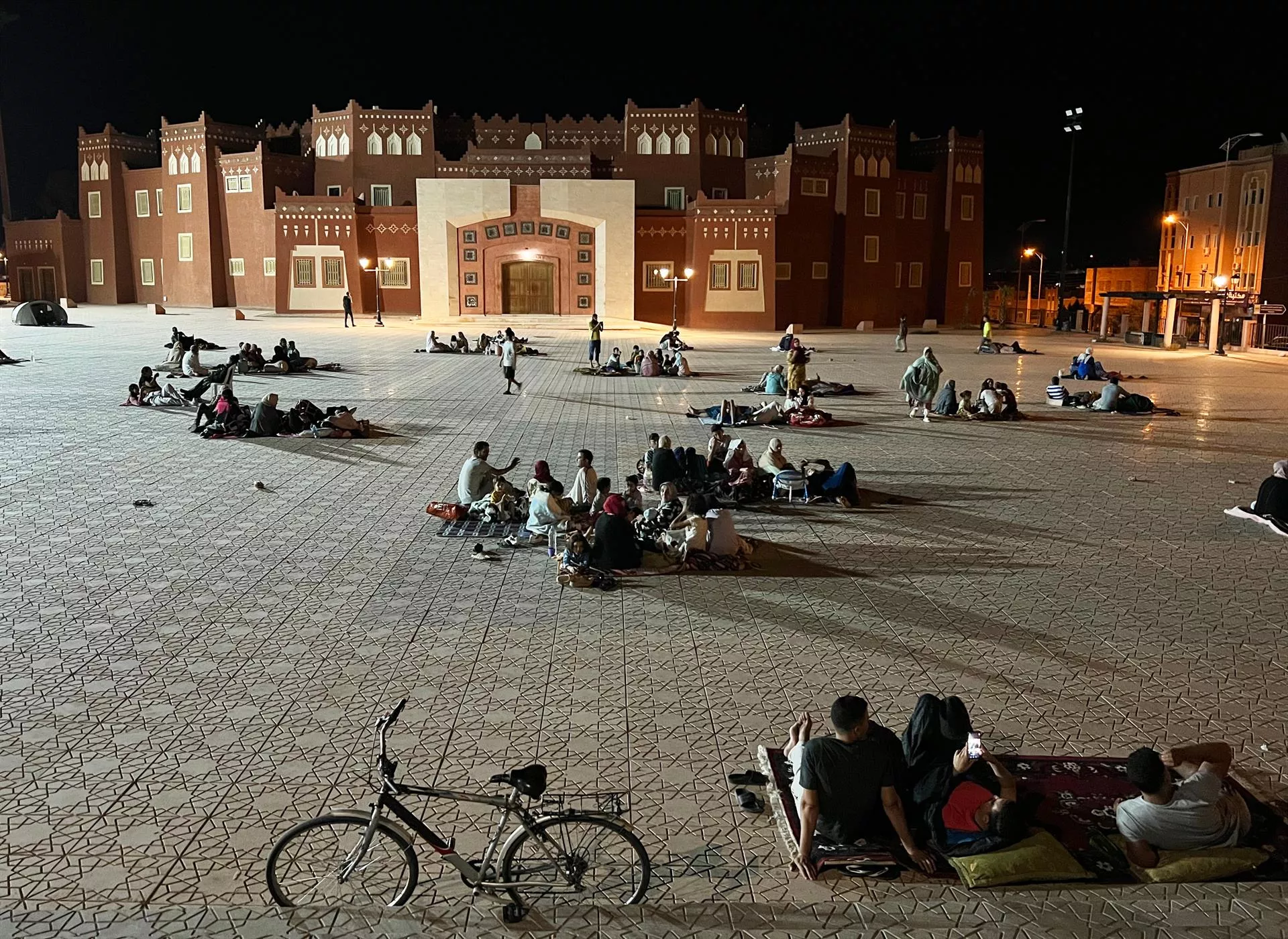 El alcalde decreta un día de luto por las víctimas del terremoto en Marruecos.