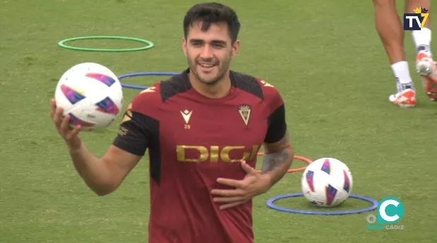 Maxi Gómez ha entrenado este viernes, y entra en la convocatoria para medirse al Athletic 