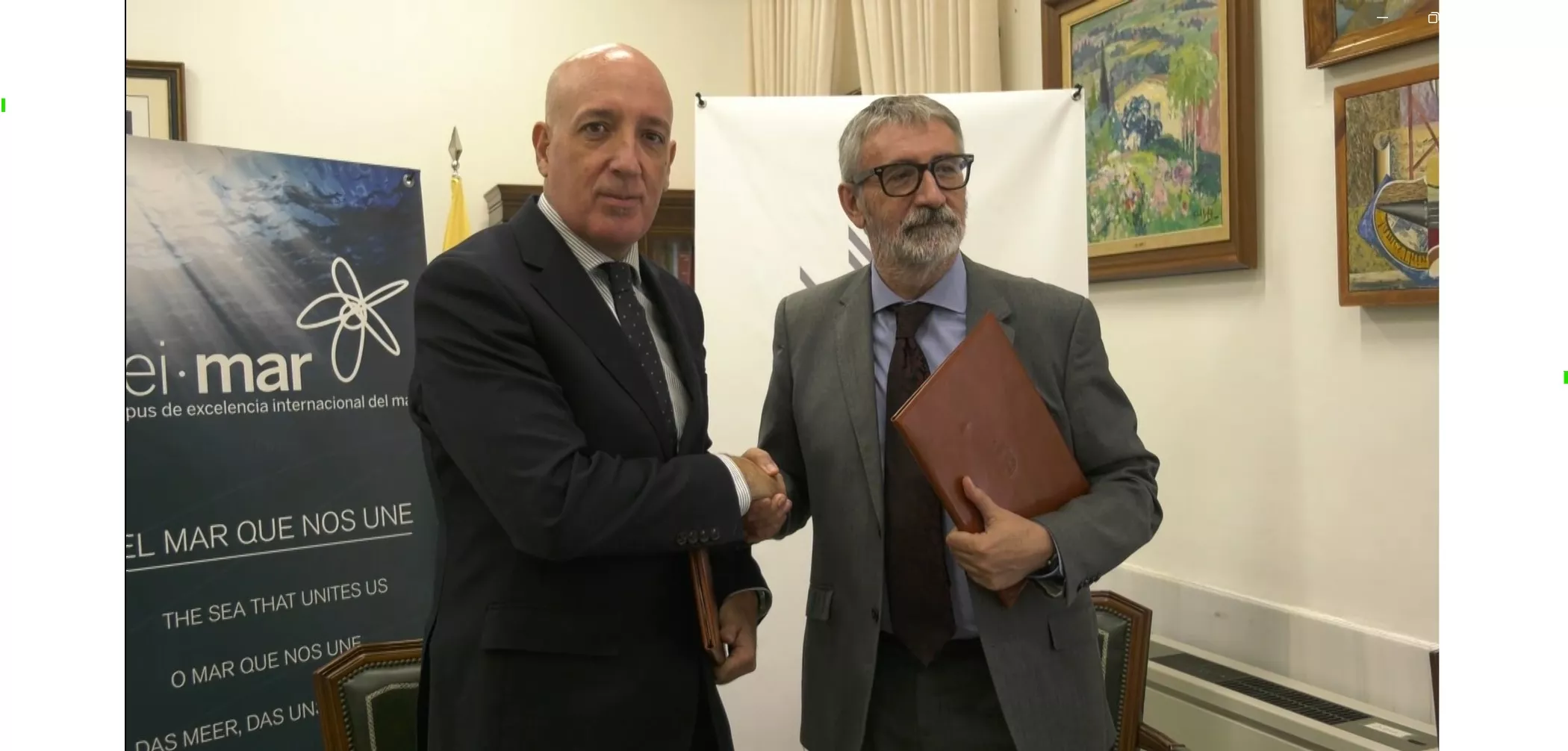 El presidente del CMMA y el rector de la UCA en funciones tras la firma del acuerdo entre ambas instituciones