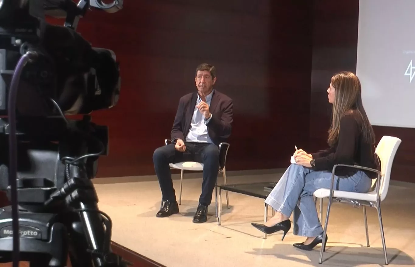 El presidente del CES de Andalucía, Juan Marín, durante su intervención en el foro sobre formación organizado por Publicaciones del Sur