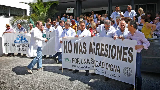 La comisión contra las agresiones a sanitarios sigue trabajando