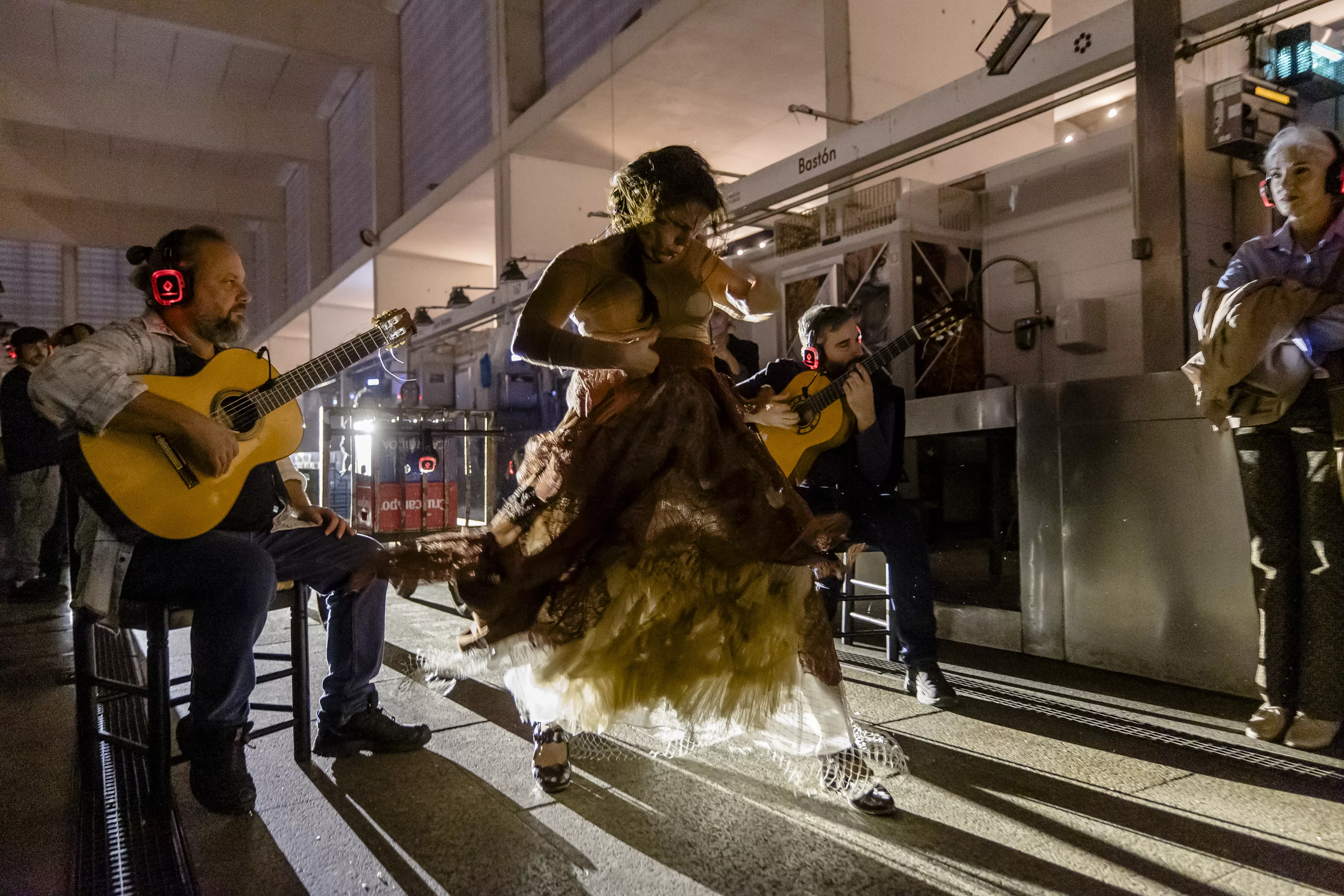 La bailaora María Moreno durante la actuación ‘Verso Libre, Mercado de Cádiz’. 