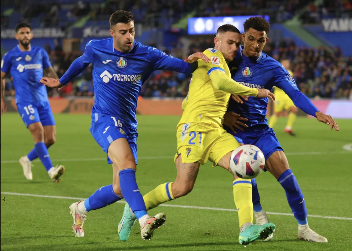 Los amarillos quedan en una situación delicada tras la derrota (Foto: Cádiz CF)