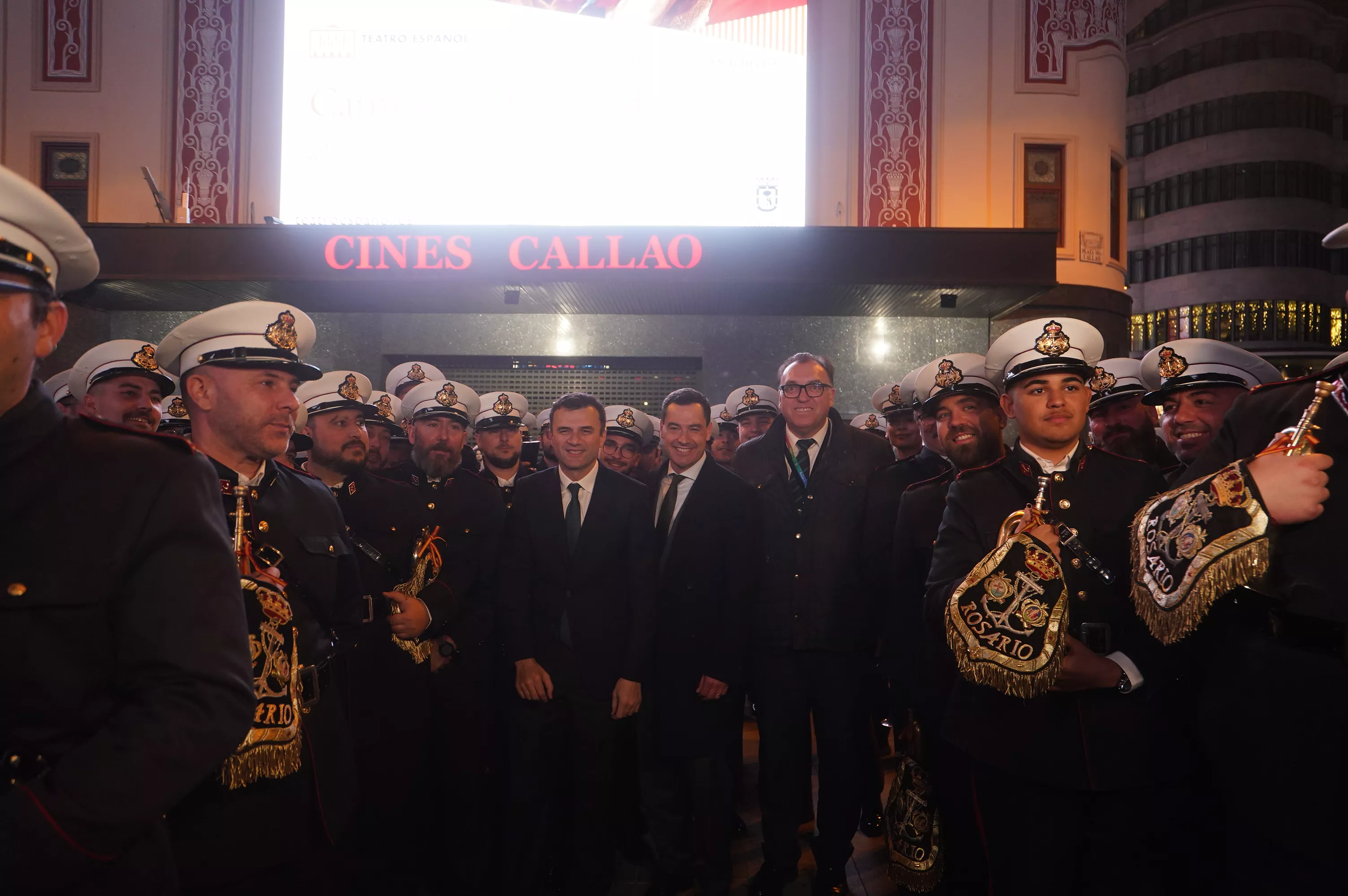 Momento de la interpretación de "Eternidad" de la banda del Rosario de Cádiz. 