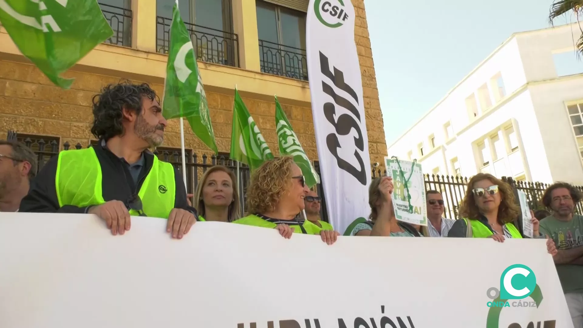 Manifestación del CSIF frente a la subdelegación del gobierno de Cádiz