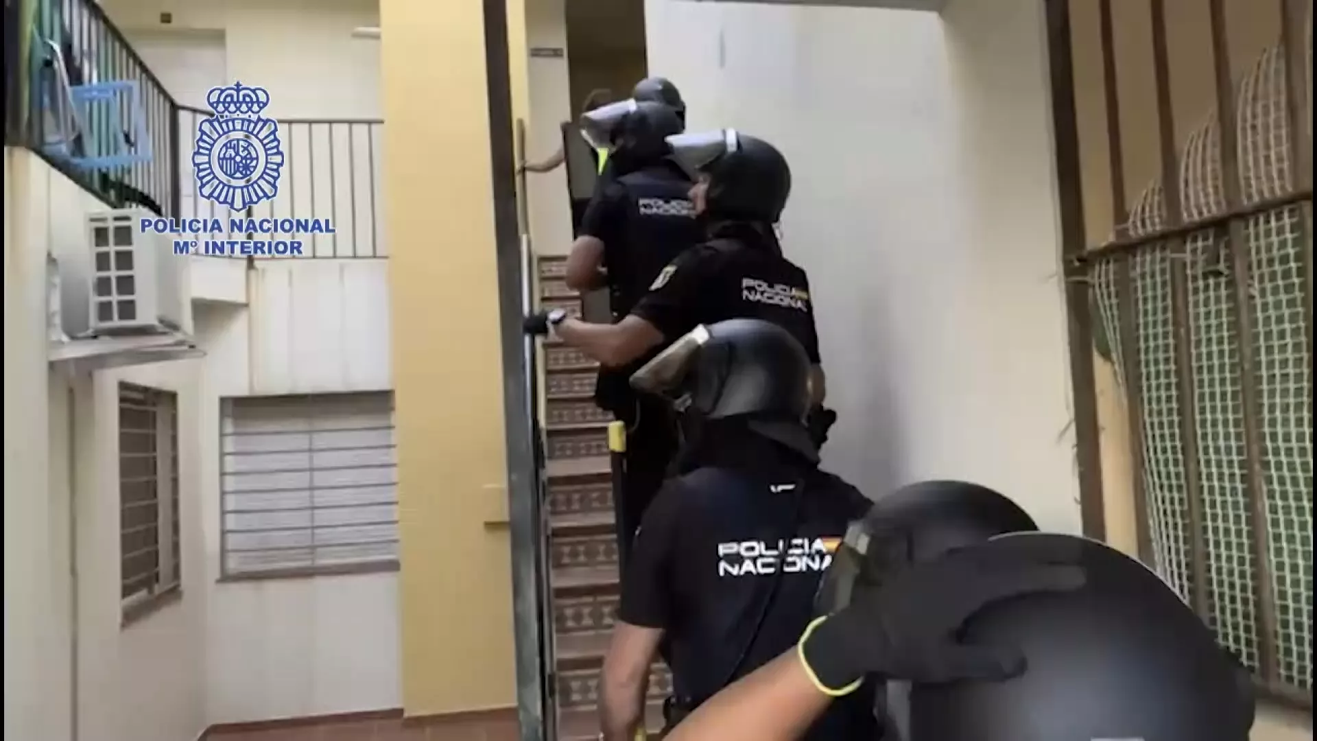 La Policía Nacional ha detenido a nueve personas como presuntos autores de un delito de estafa.