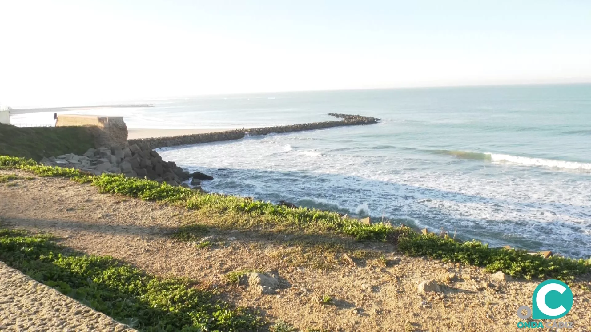 Los populares proponen un tercer espigón entre Santa María del Mar y Campo del Sur. 