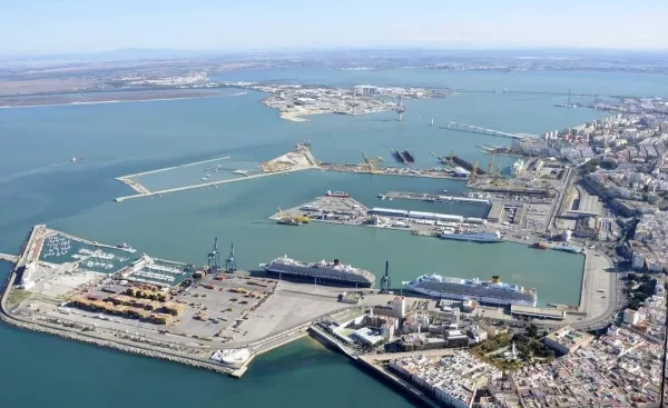 El Plan de la Bahía de Cádiz engloba a la capital gaditana. El Plan de la Bahía de Cádiz engloba a la capital gaditana.