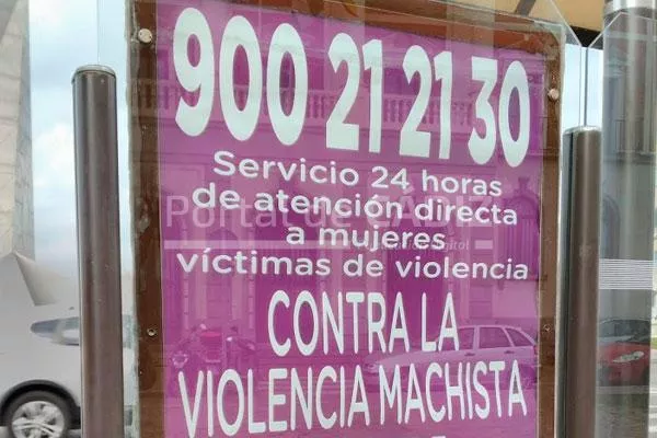 Servicio de Emergencia 24 horas para casos de Violencia contra la Mujer del Ayuntamiento de Cádiz. Servicio de Emergencia 24 horas para casos de Violencia contra la Mujer del Ayuntamiento de Cádiz.