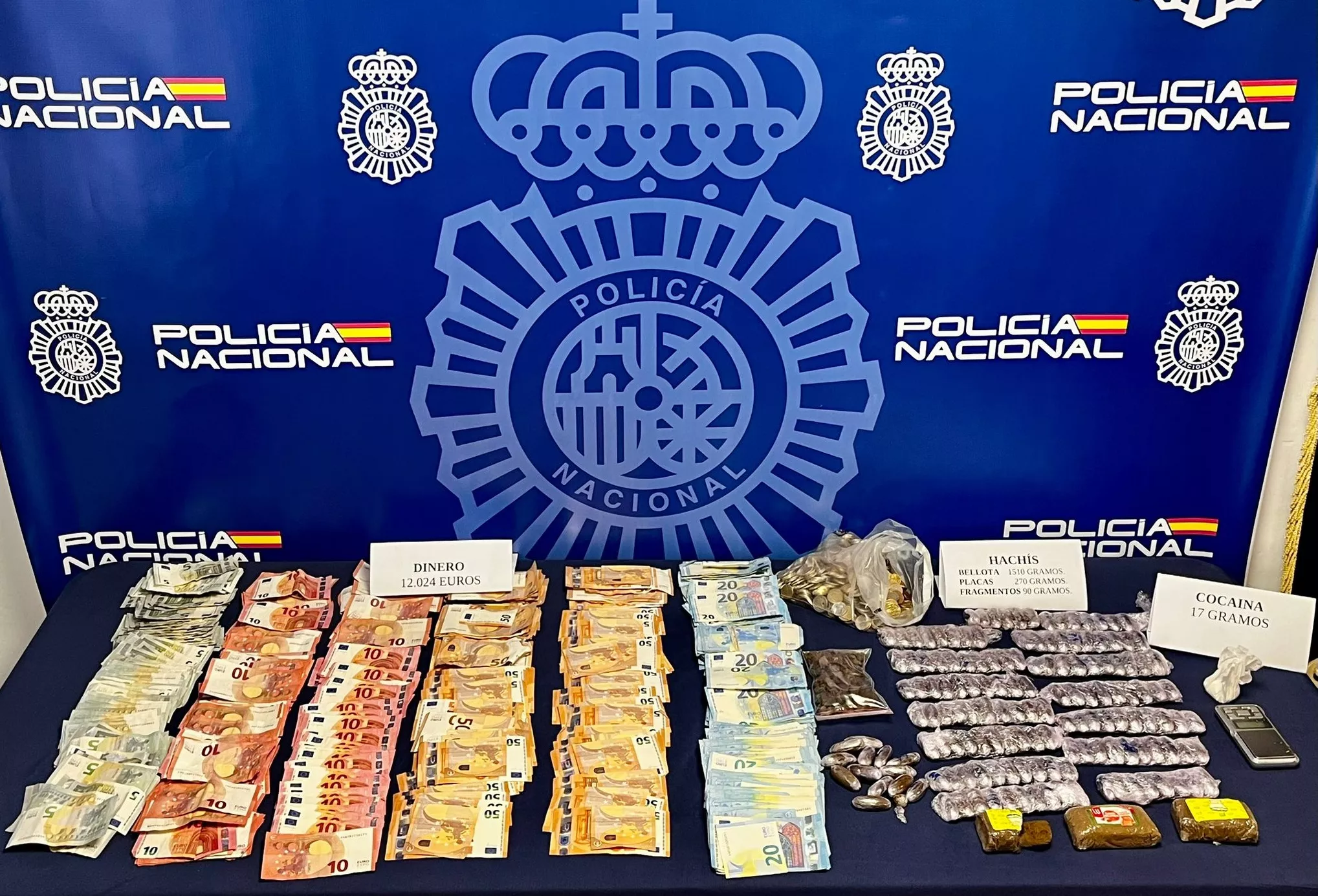 Material intervenido por agentes de la Policía Nacional. 