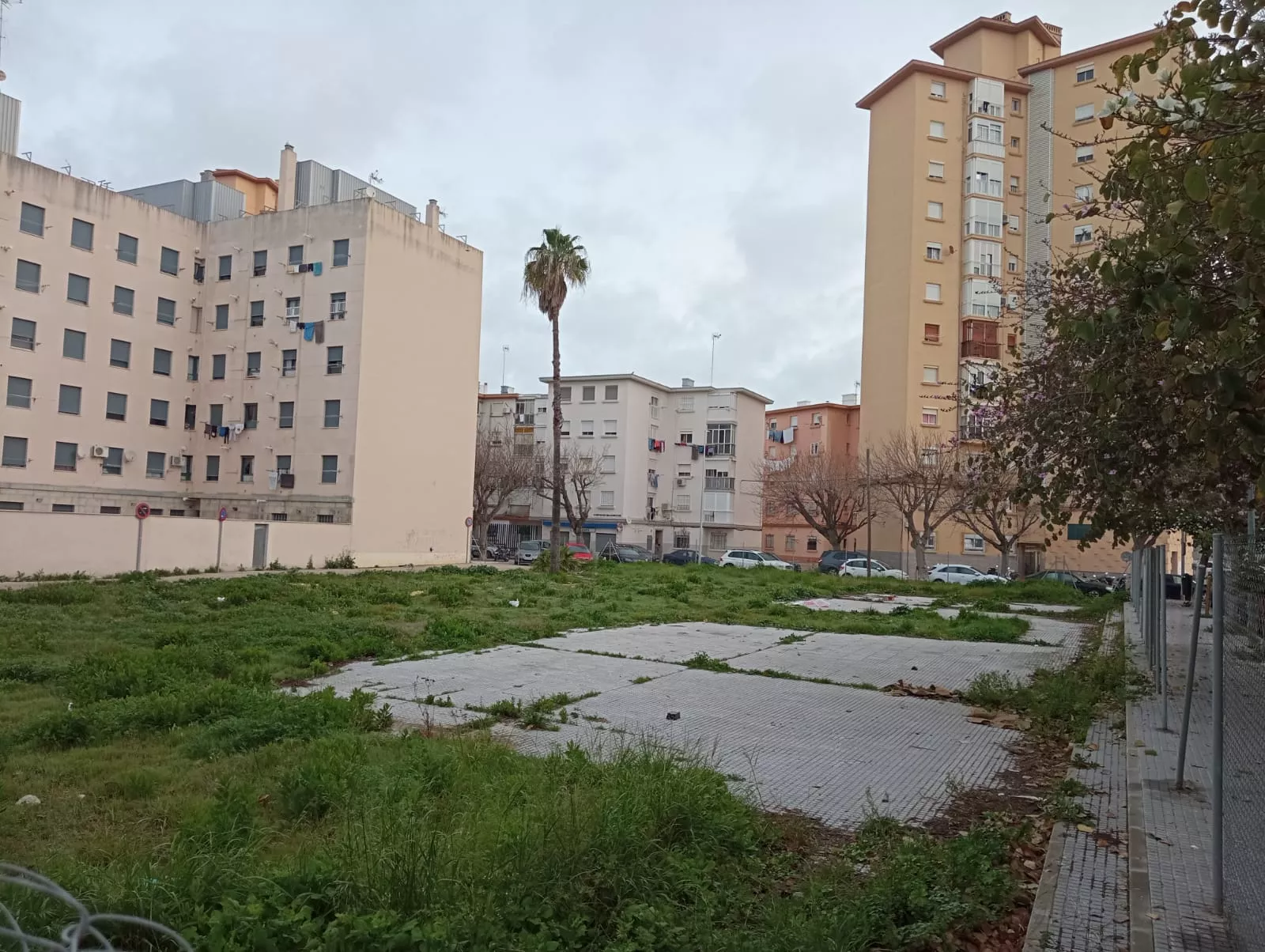 Alguno de los espacios donde se acometerá las actuaciones en la Barriada del Cerro del Moro