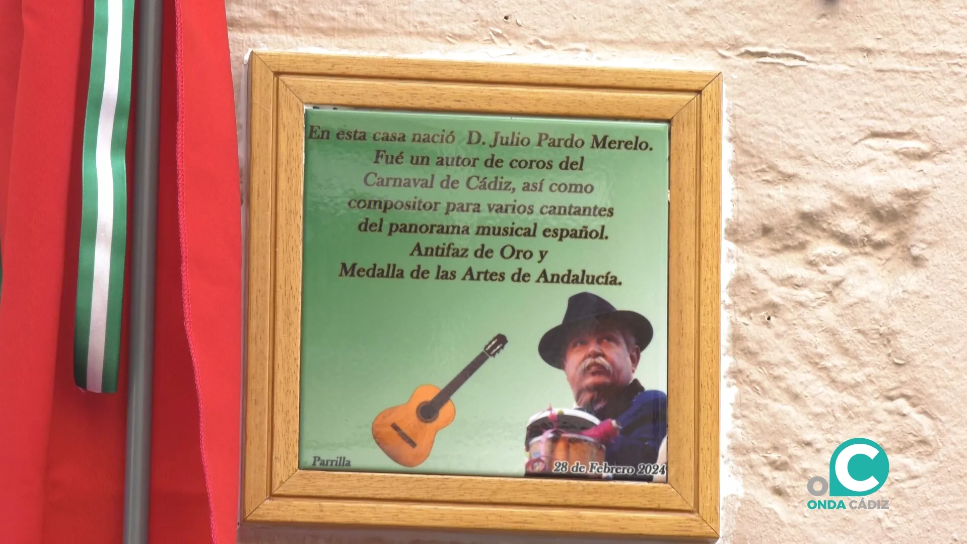 La placa ha sido descubierta este miércoles.