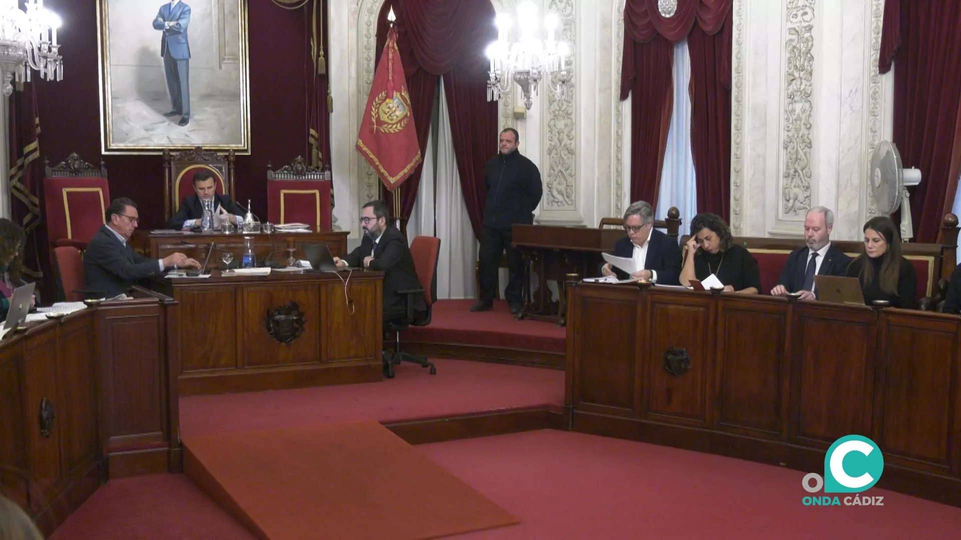 Sesión plenaria del Ayuntamiento de Cádiz. 