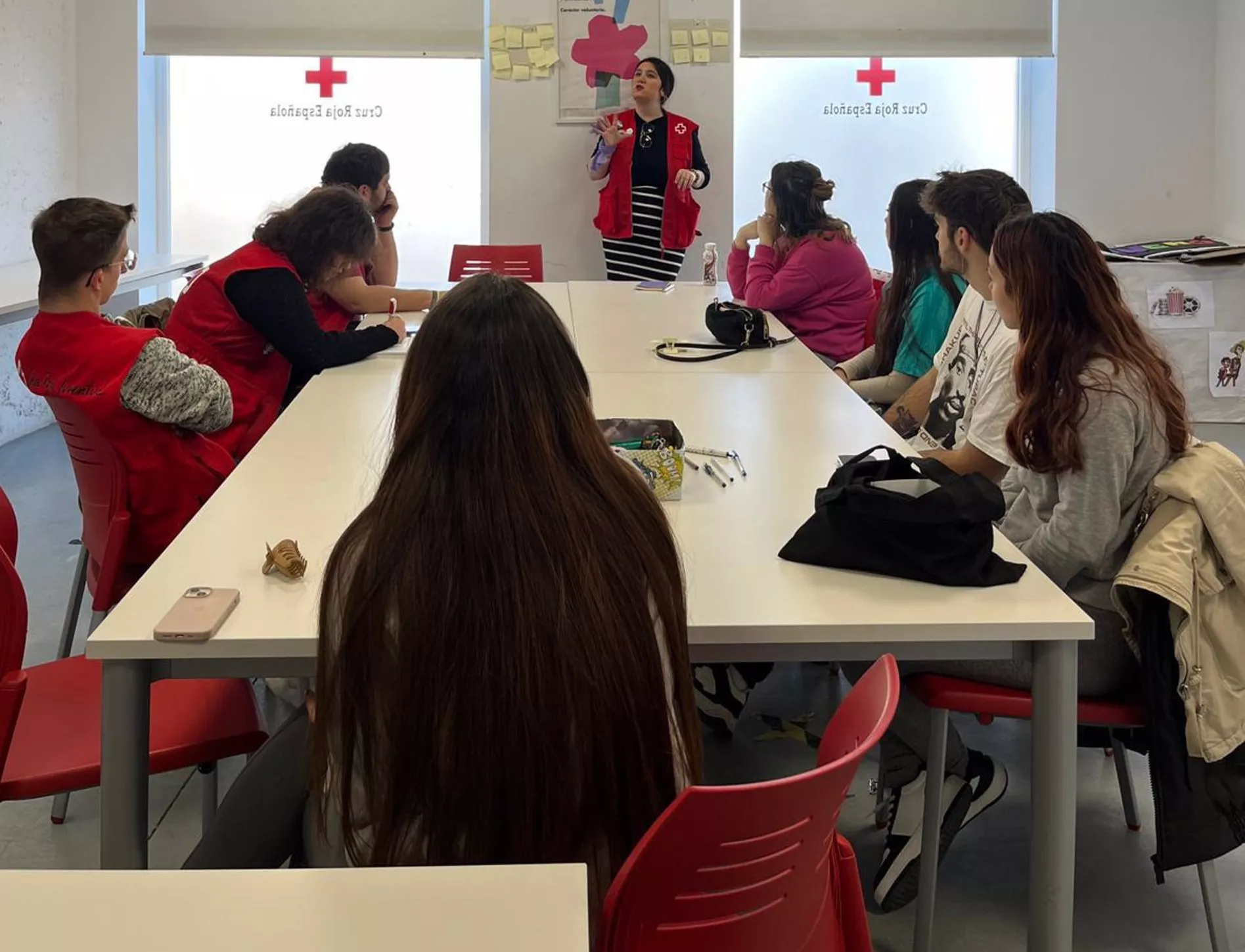 Preparación para el punto de sensibilización sobre violencia de género de Cruz Roja