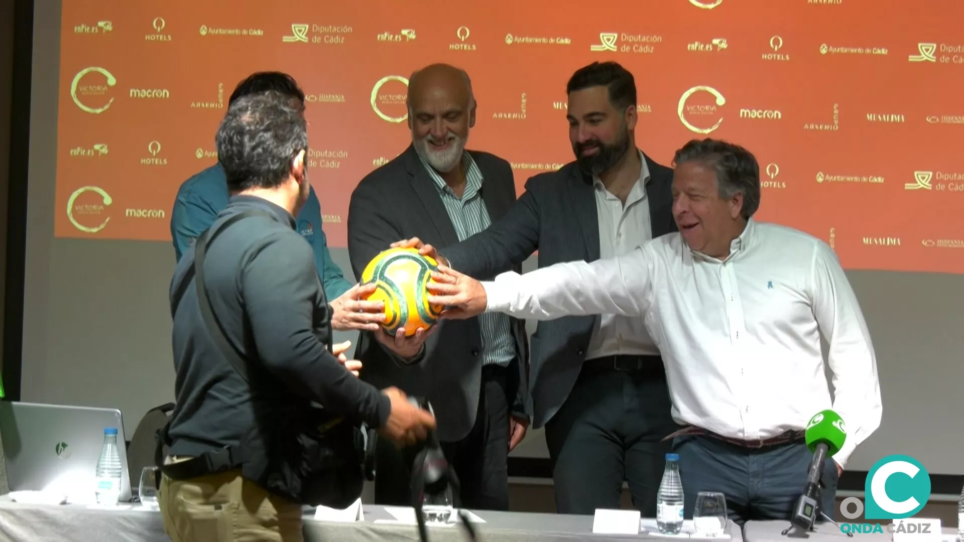 La I edición del Beach Soccer Kings se celebra del 8 al 10 de marzo.