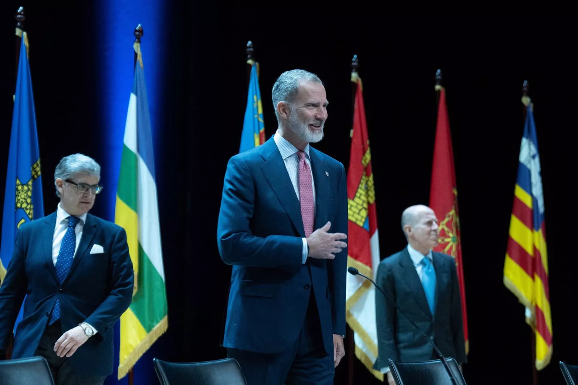 El Rey Felipe VI durante el acto de entrega de los despachos a 160 nuevos jueces.