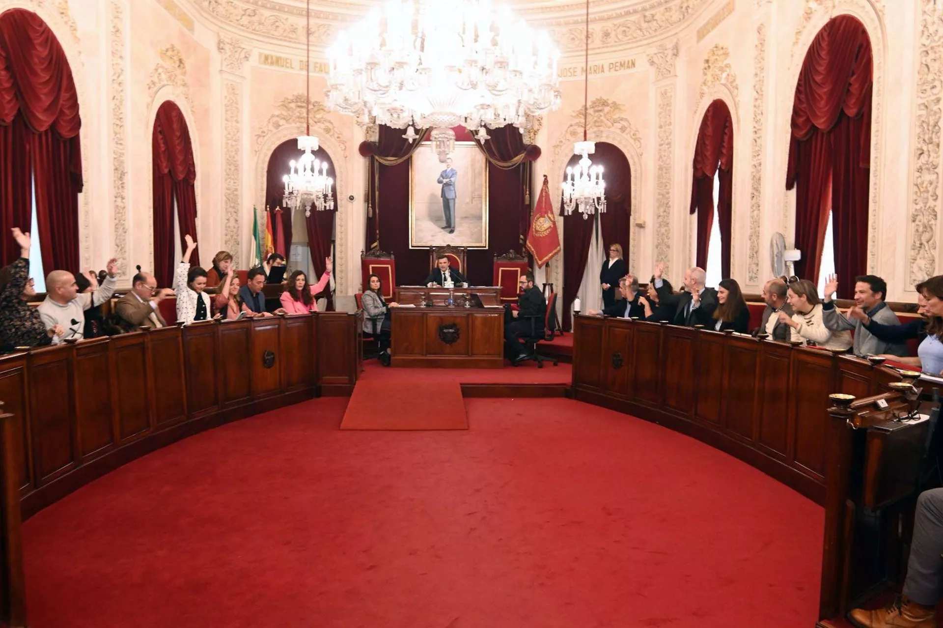 Un momento del pleno del Ayuntamiento de Cádiz en una imagen de archivo