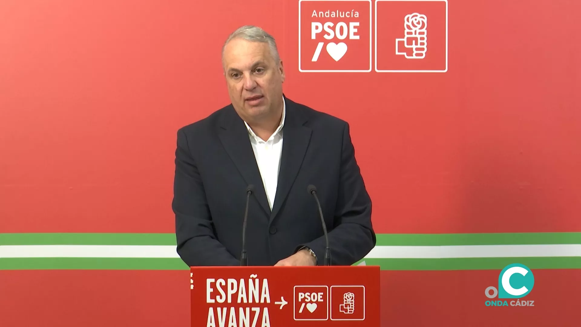 El secretario provincial del PSOE, Juan Carlos Ruiz Boix, en rueda de prensa. 