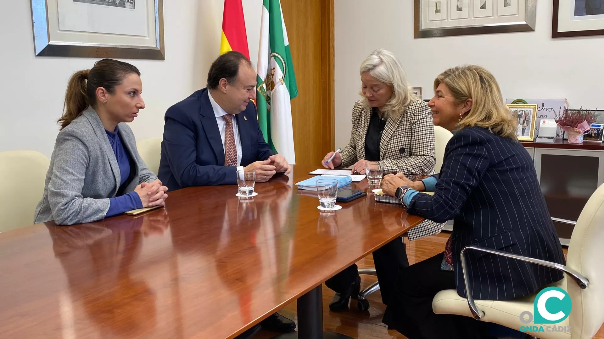 Encuentro institucional entre el rector de la UCA y la delegada del Gobierno de la Junta en Cádiz.