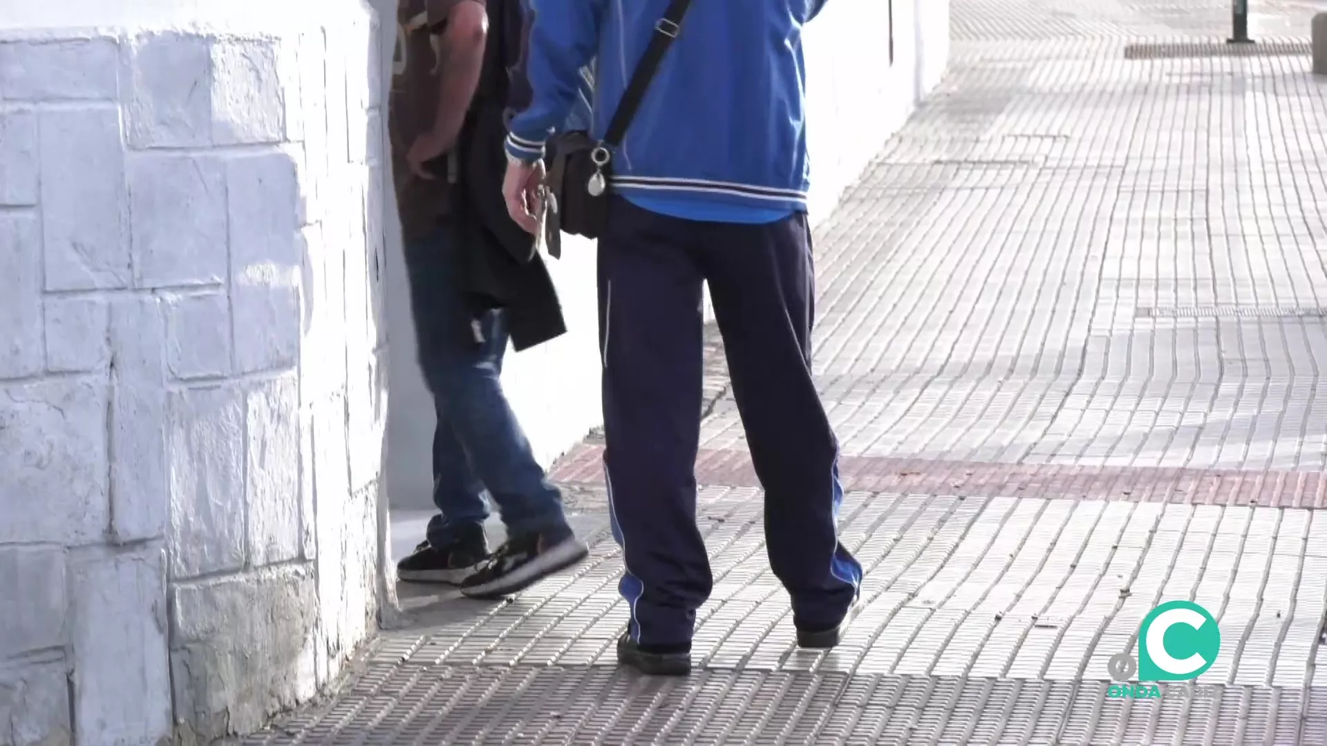 Personas sin hogar acceden al centro municipal Fermín Salvochea