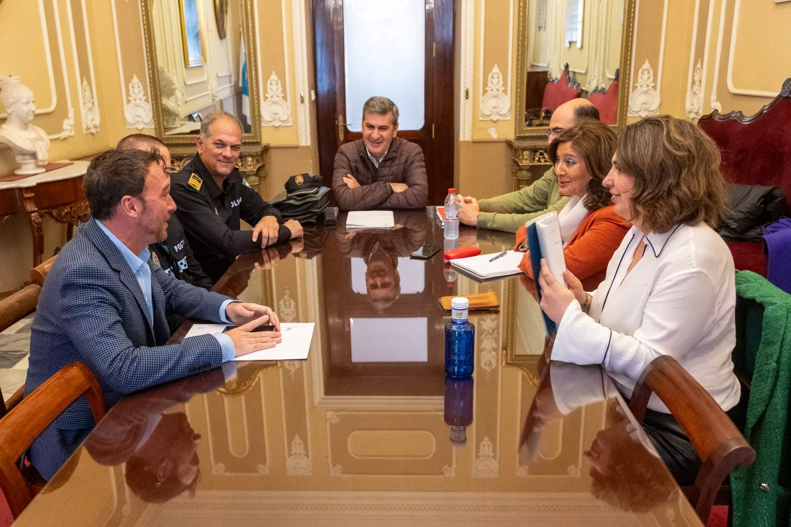 Reunión para el diseño del Plan de Tráfico por el corte del puente Carranza