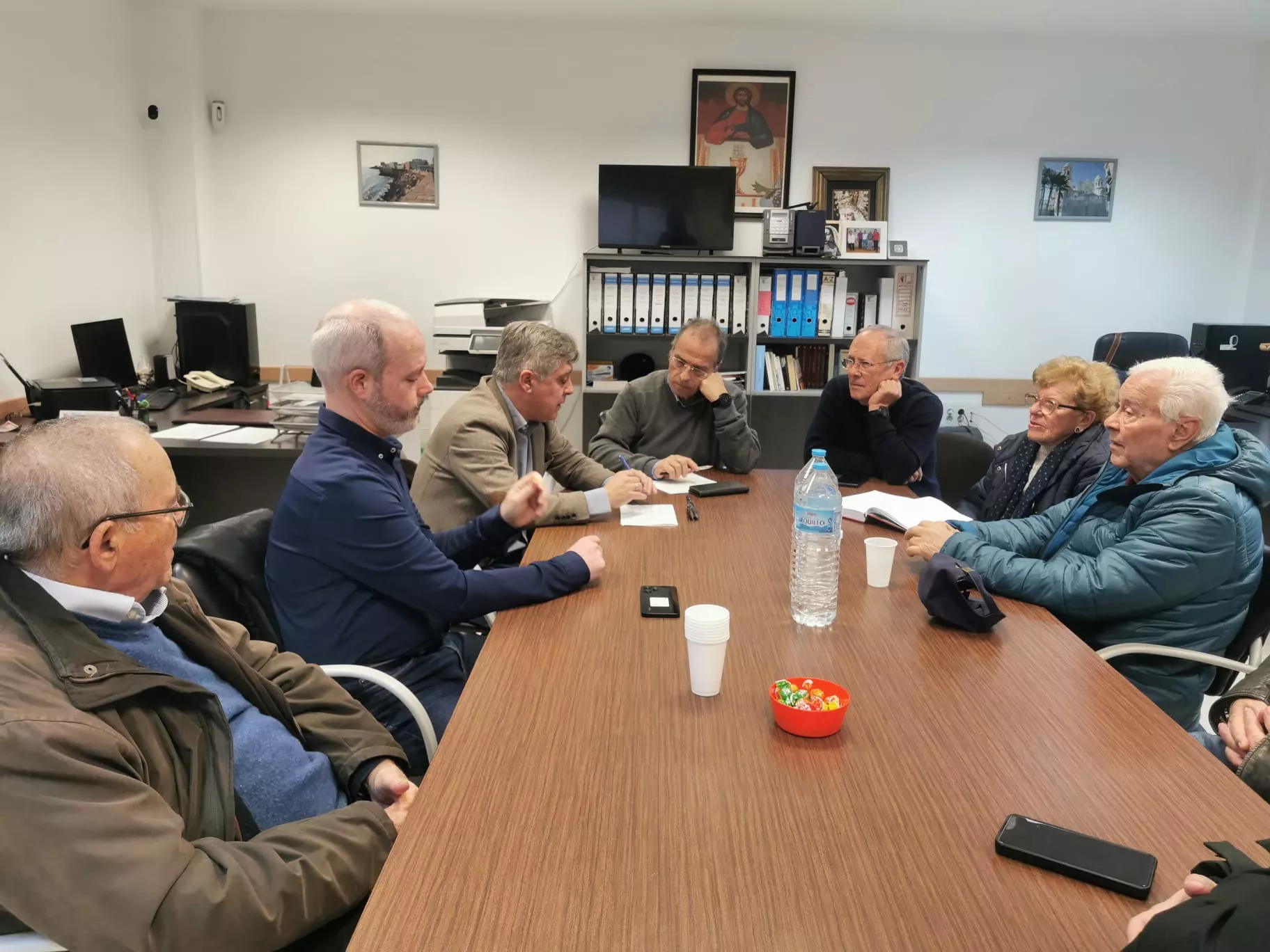 Representantes del PSOE de Cádiz en la asociación vecinal de La Laguna.