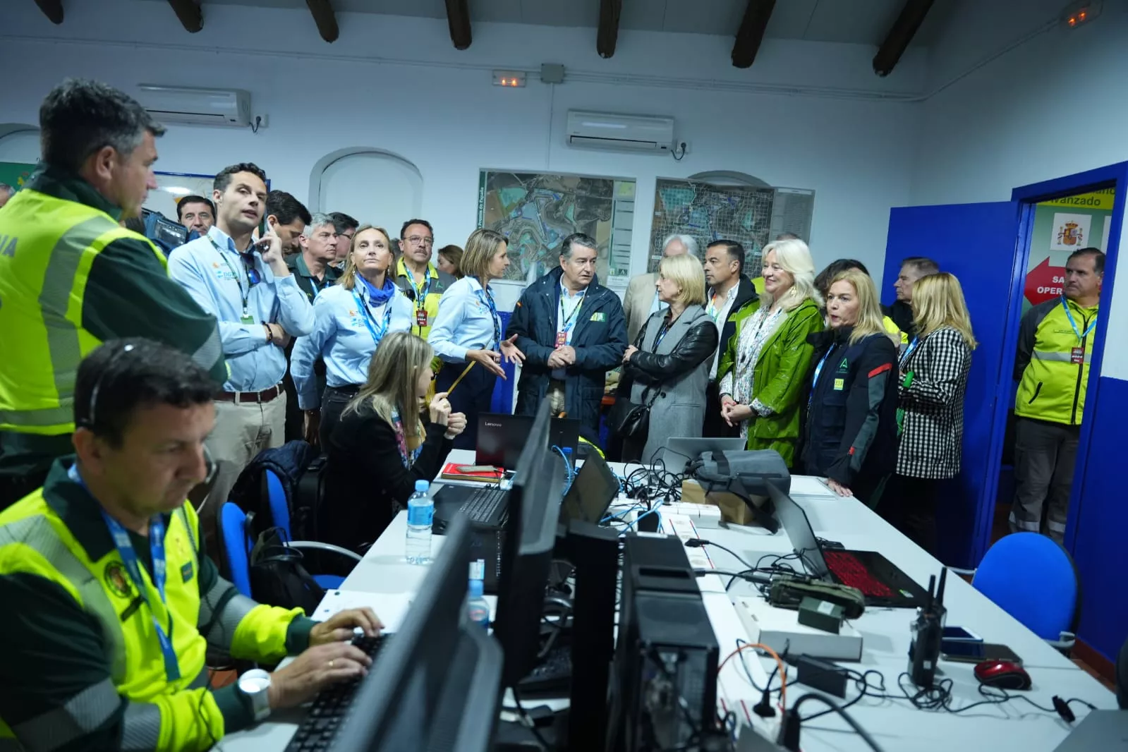 El consejero participa en el Comité de Operaciones del Plan en el que se hace balance y se ultima la jornada en el circuito.