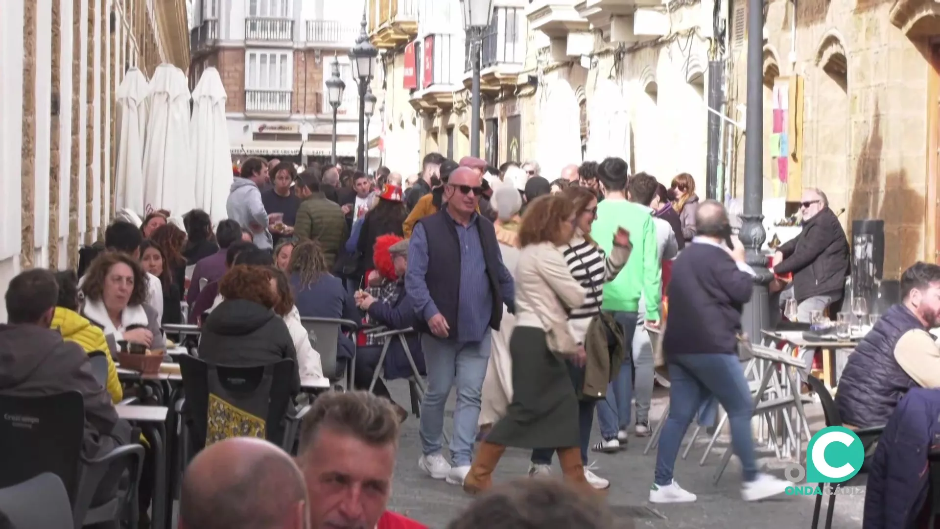 Terrazas en la calle Libertad 