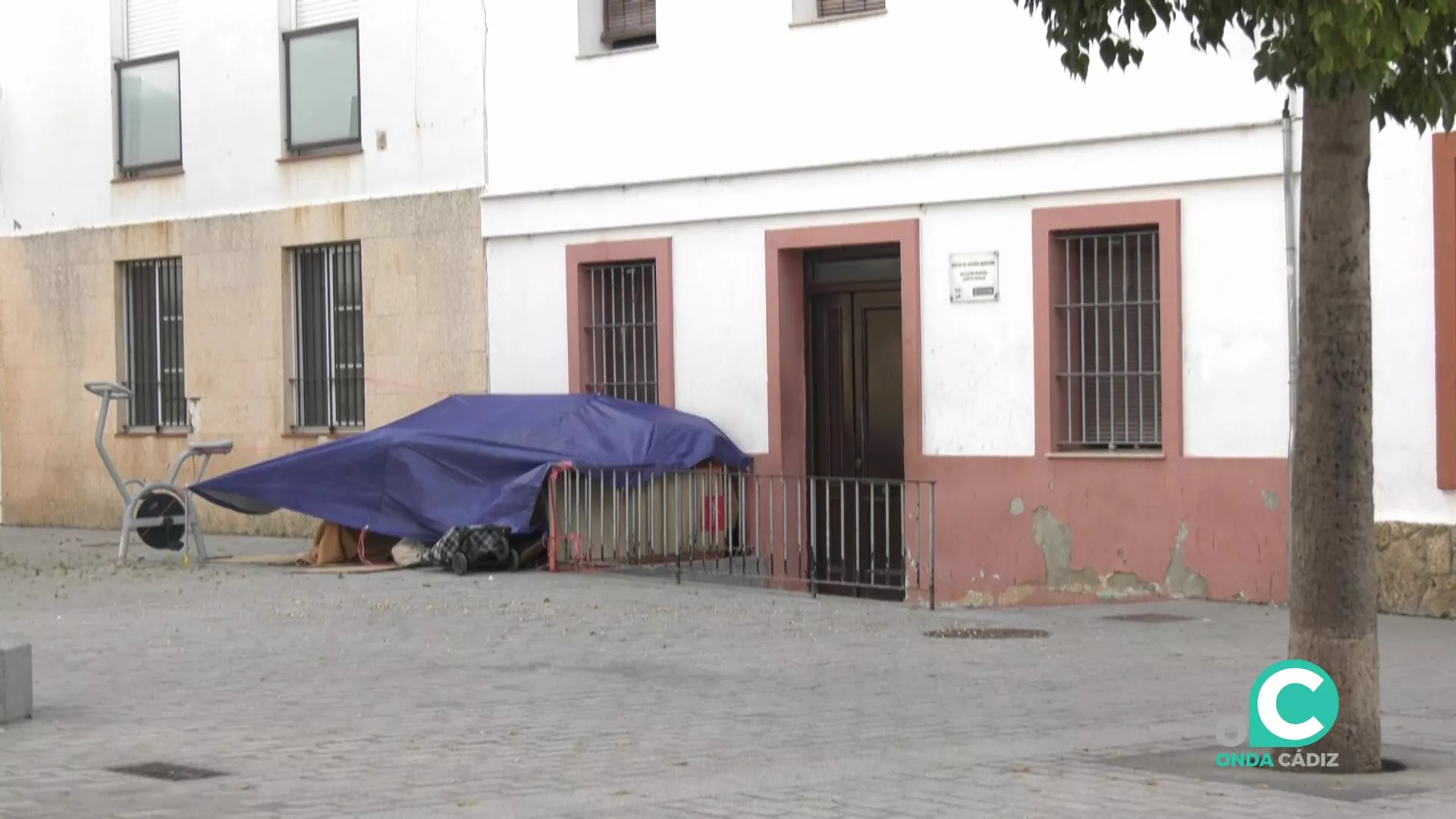 El Centro de Acogida municipal en la plaza Macías Retes