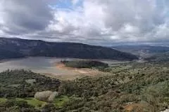 Vista del embalse de Guadarranque, en la provincia de Cádiz.