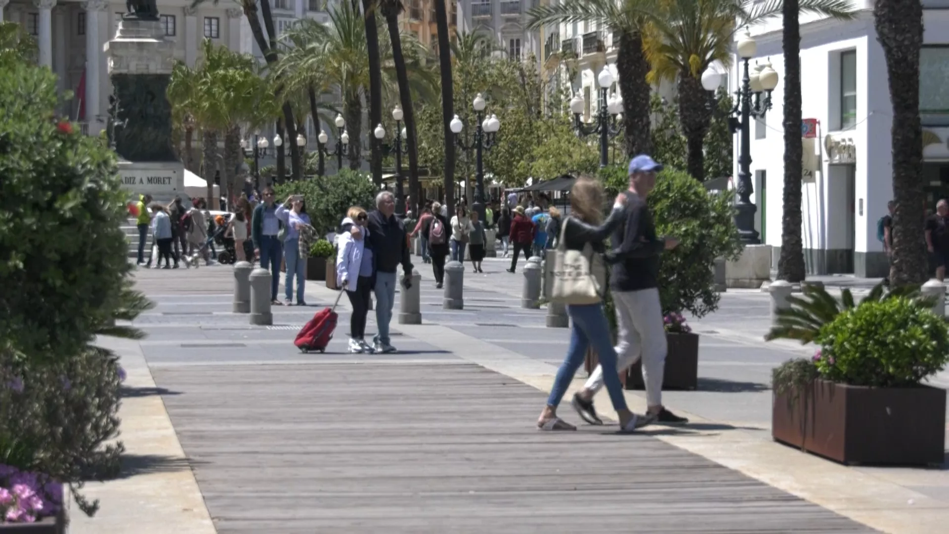 5.626 personas visitan este domingo la ciudad que han llegado a bordo de dos cruceros. 